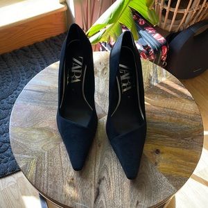 ZARA Pumps